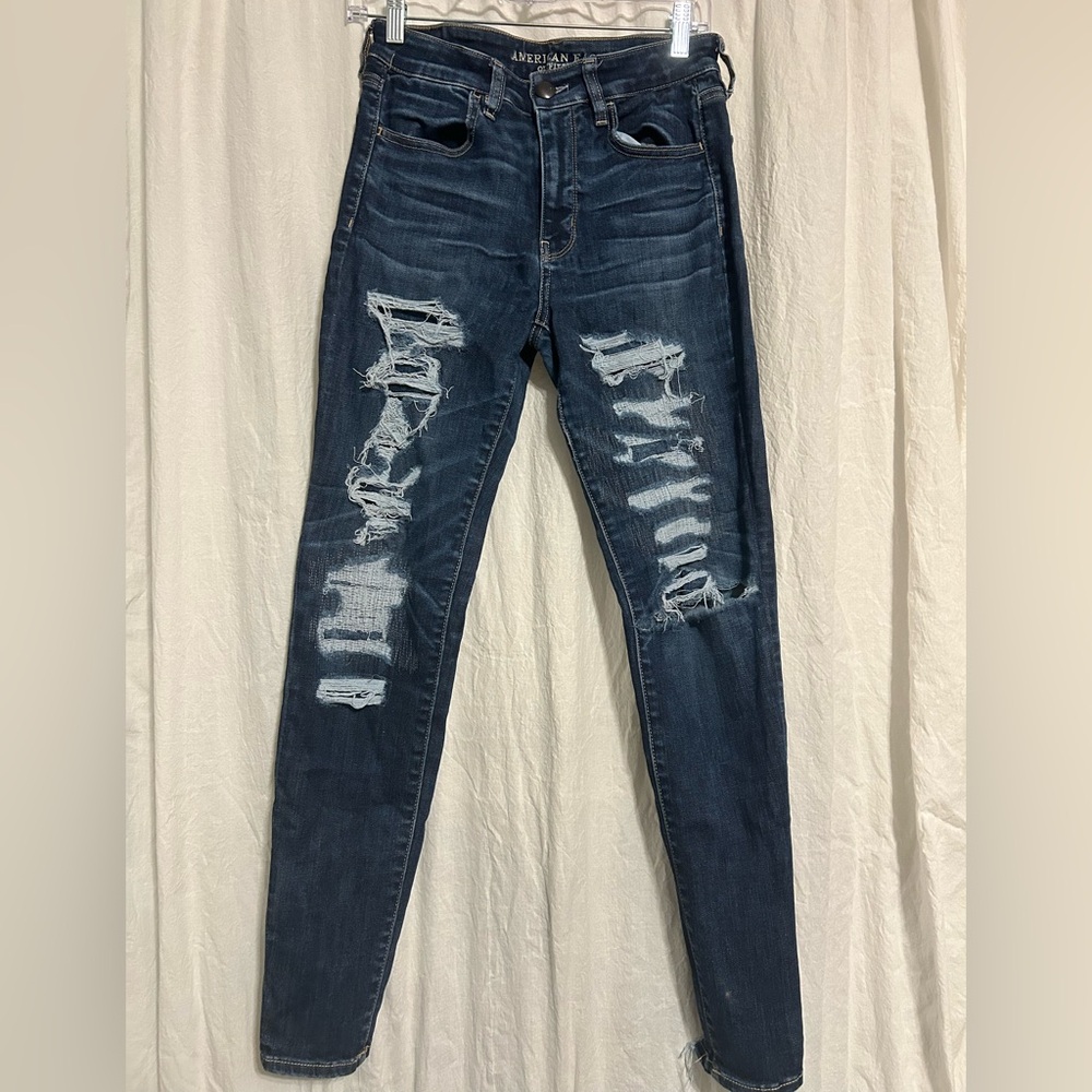 American Eagle distressed hirise jeggings size 6
